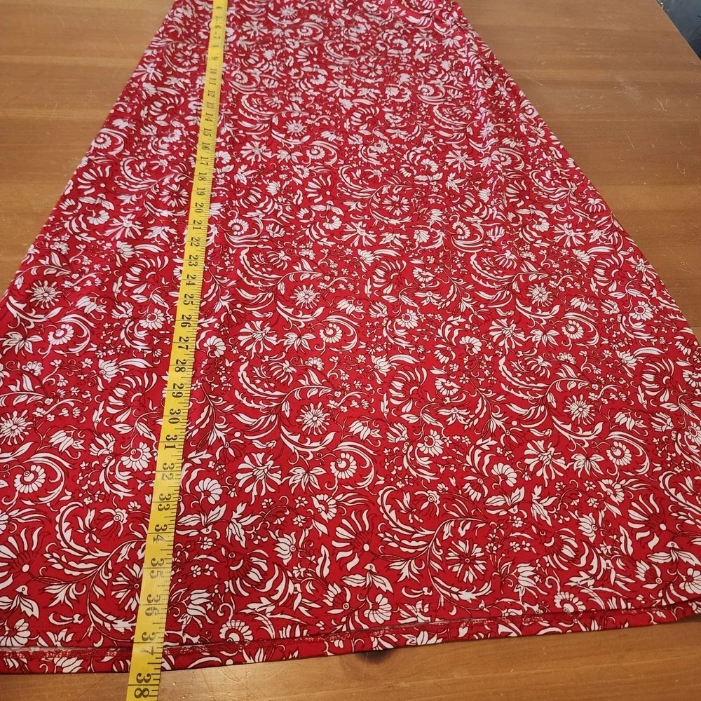 CeCe Maxi Skirt Womens Small Red White Floral Elastic Waist Knit‎ Casual Office